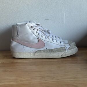 Nike blazer mid 77 pink foam